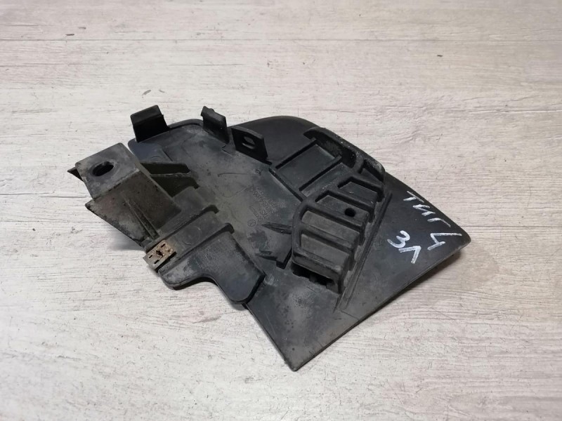 Tiguan №4 брызговик заднего колеса передний левый