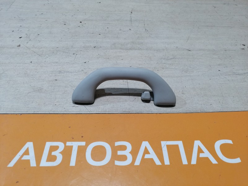Tiguan №4 ручка потолка задняя