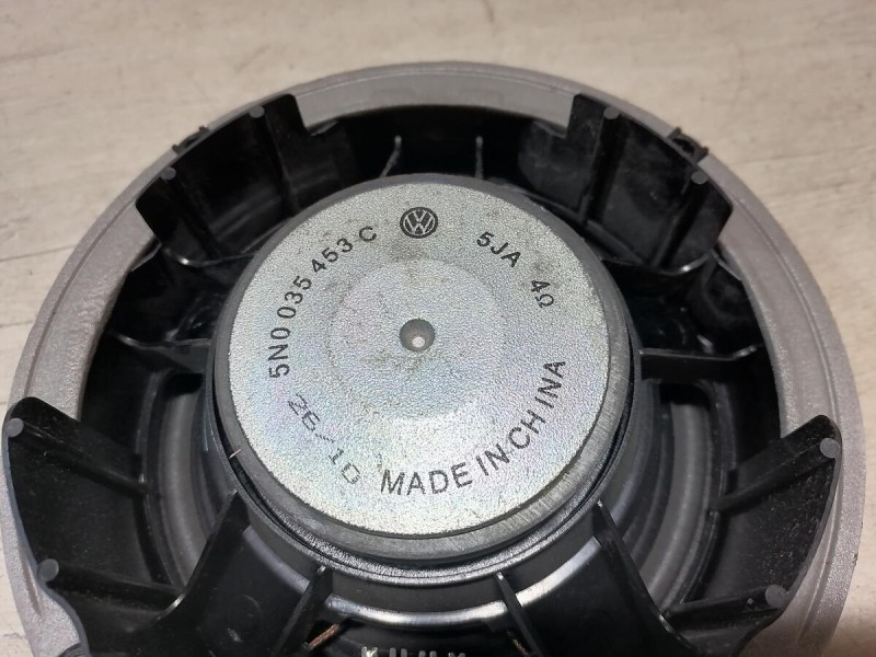 Tiguan №4 динамик задний