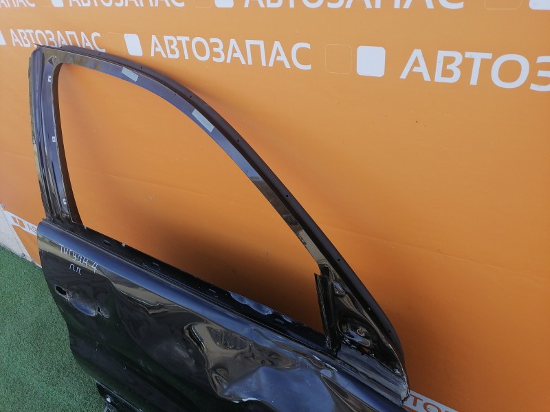 Tiguan №4 дверь передняя правая деф