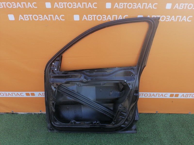 Tiguan №4 дверь передняя правая деф