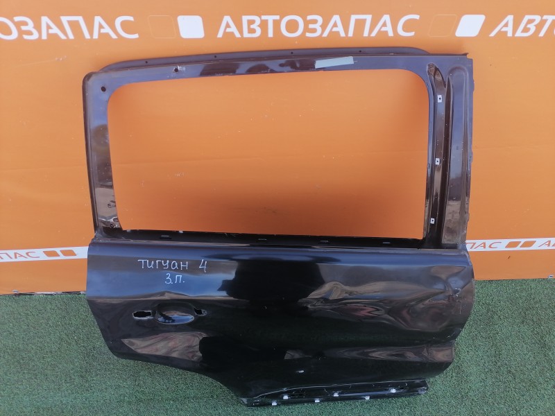 Tiguan №4 дверь задняя правая деф