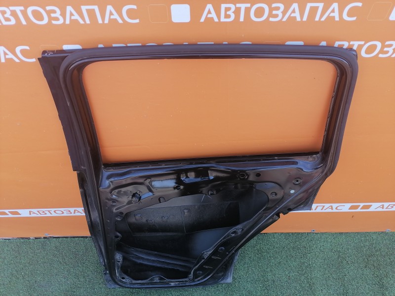 Tiguan №4 дверь задняя правая деф