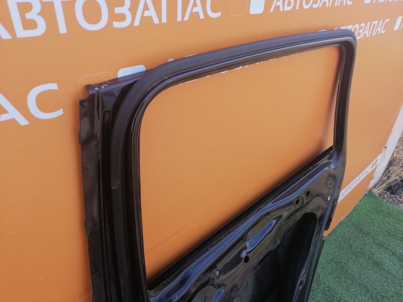 Tiguan №4 дверь задняя правая деф