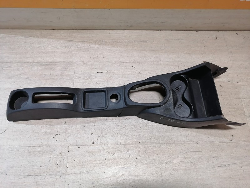 Almera G15 №6 консоль центральная в сборе деф