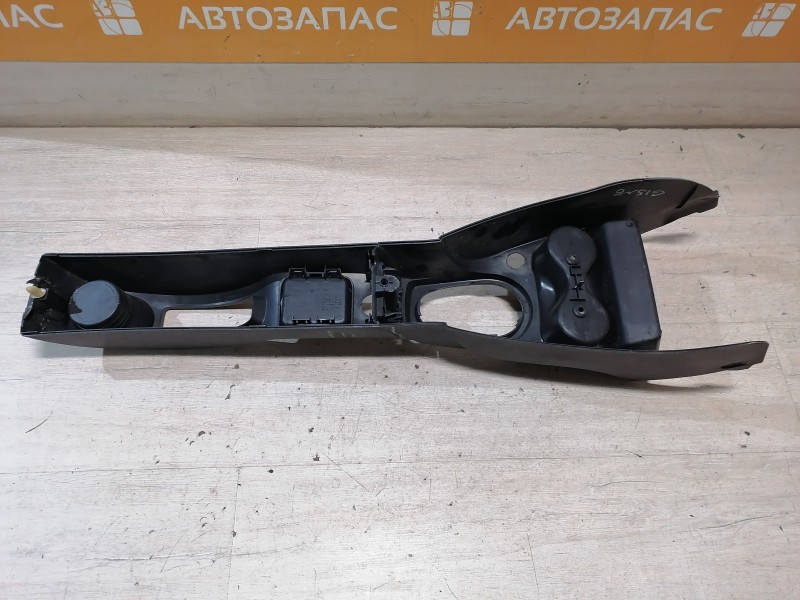 Almera G15 №6 консоль центральная в сборе деф