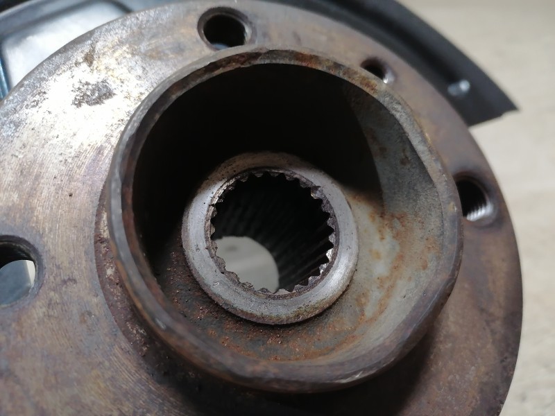 Logan №40 кулак правый