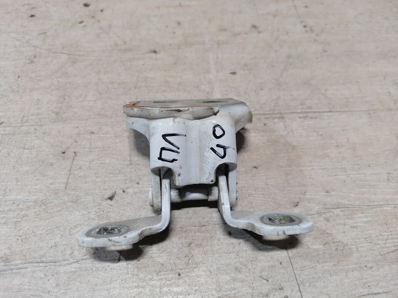 Logan №40 петля двери