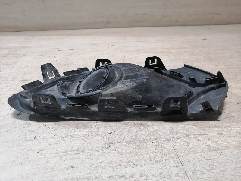 Logan №40 заглушка переднего бампера под противотуманку левая