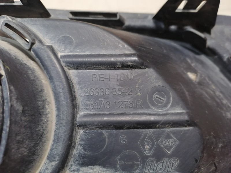 Logan №40 заглушка переднего бампера под противотуманку левая