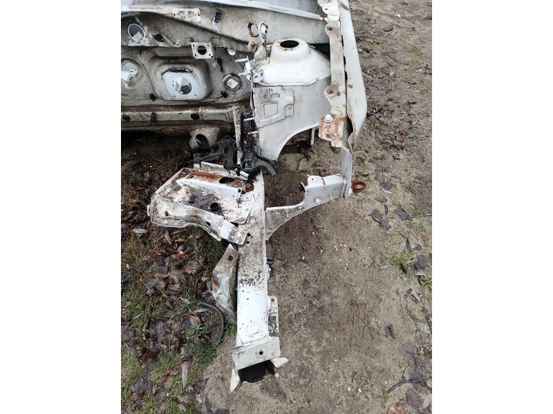 Logan №40 лонжерон левый деф