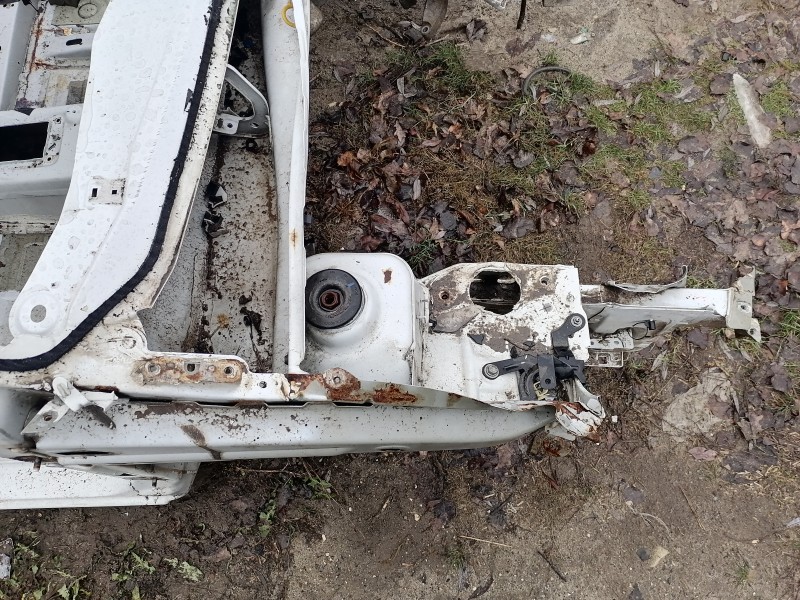 Logan №40 лонжерон правый деф