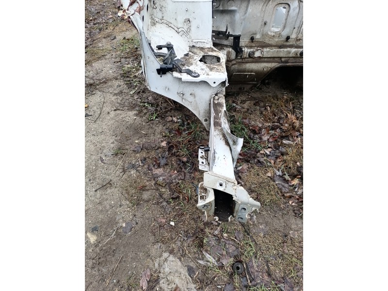 Logan №40 лонжерон правый деф