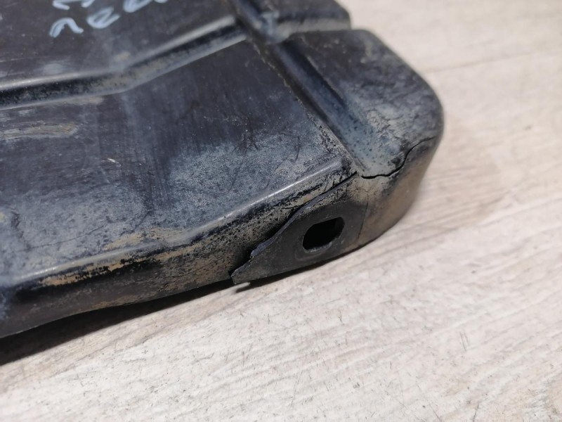 Accent №4 пыльник двигателя левый