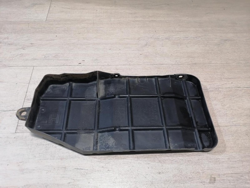 Accent №4 пыльник двигателя левый