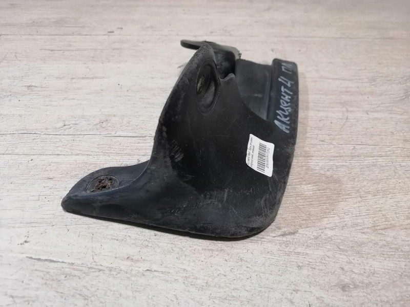 Accent №4 брызговик передний левый