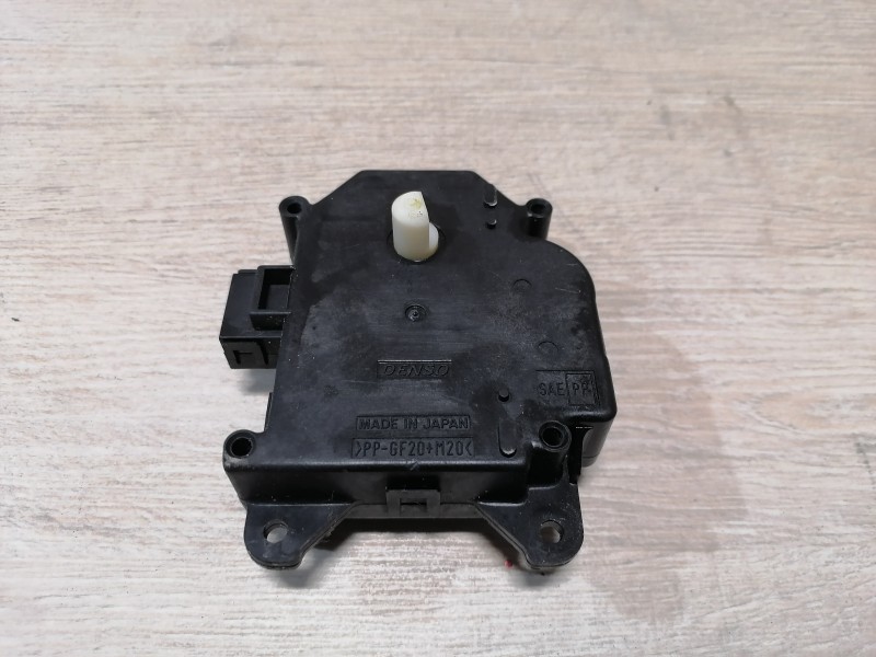 Prado 150 №2 моторчик заслонки печки привод