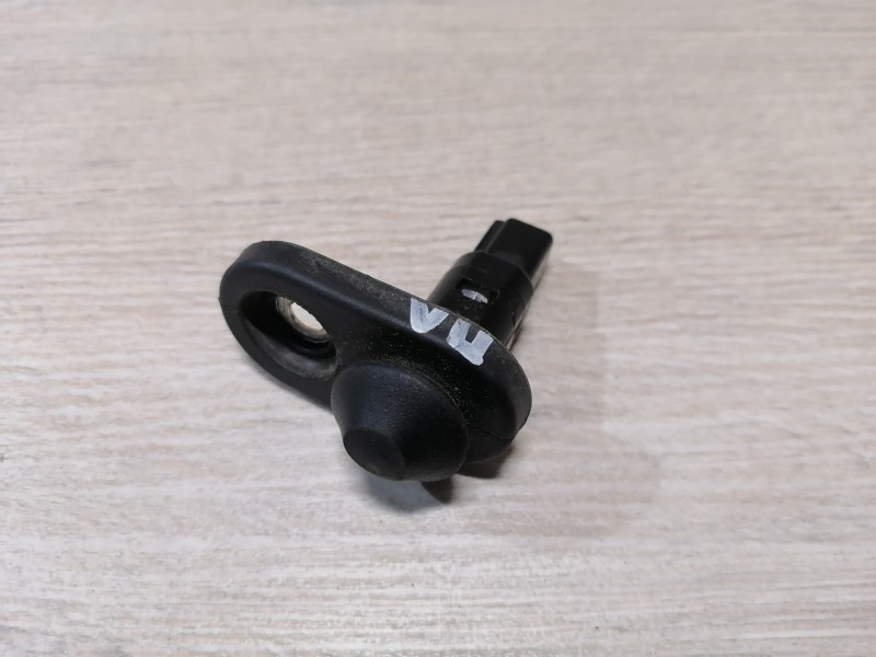 Prado 150 №2 концевик передней двери и багажника