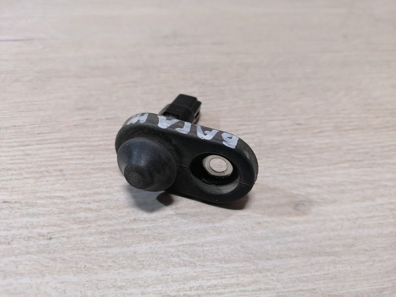 Prado 150 №2 концевик передней двери и багажника