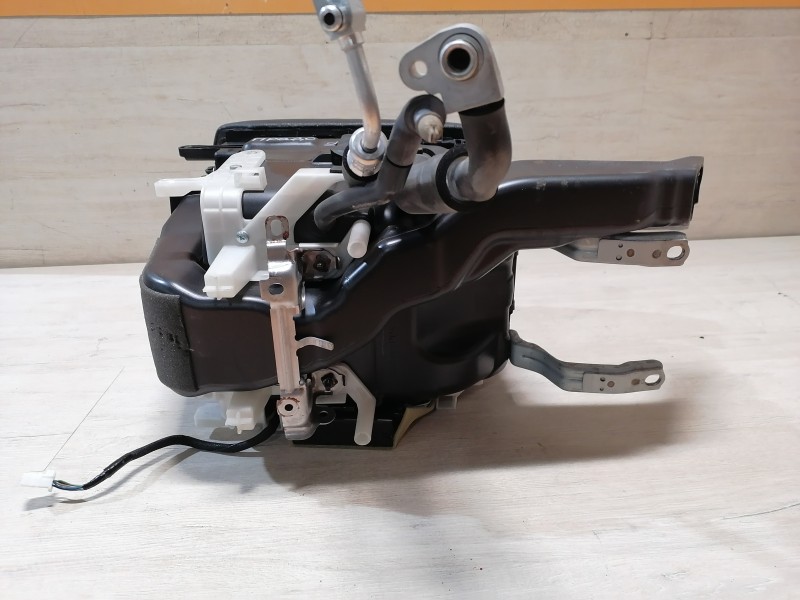 Prado 150 №2 подлокотник с холодильником