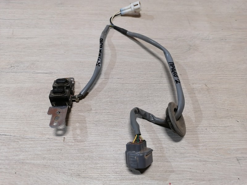 Prado 150 №2 кнопка открывания багажника