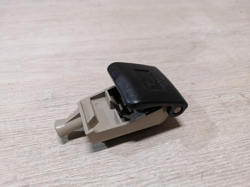 Prado 150 №2 ручка открывания капота в салоне