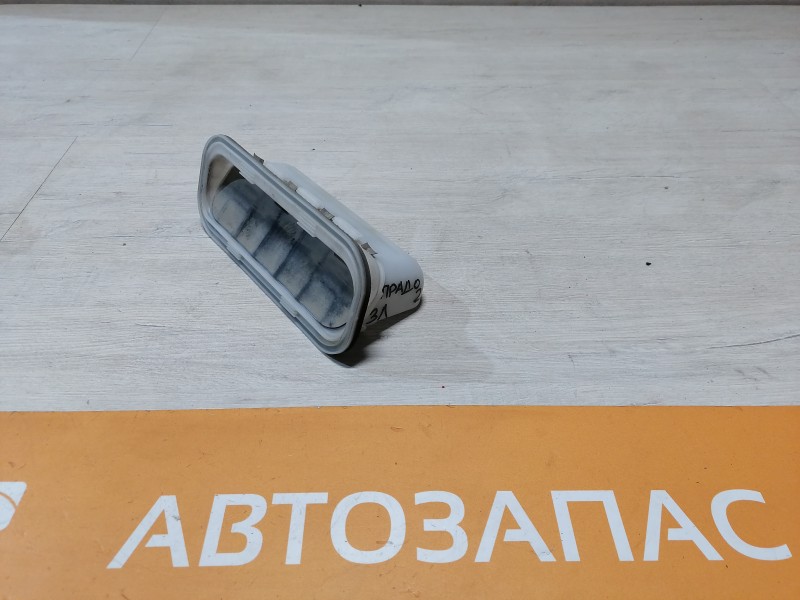 Prado 150 №2 решетка вентиляции багажника