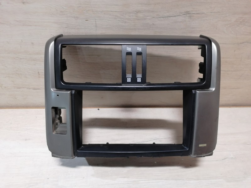 Prado 150 №2 рамка под магнитолу дефлекторы деф