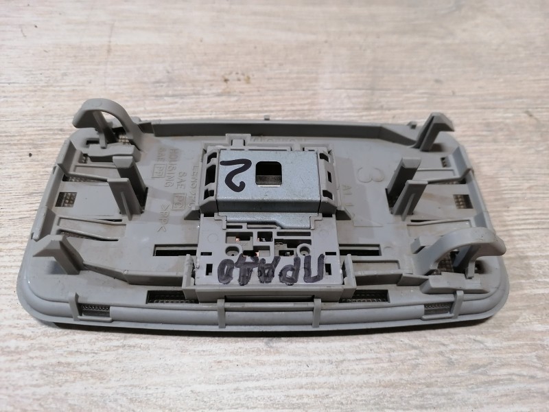 Prado 150 №2 плафон багажника деф
