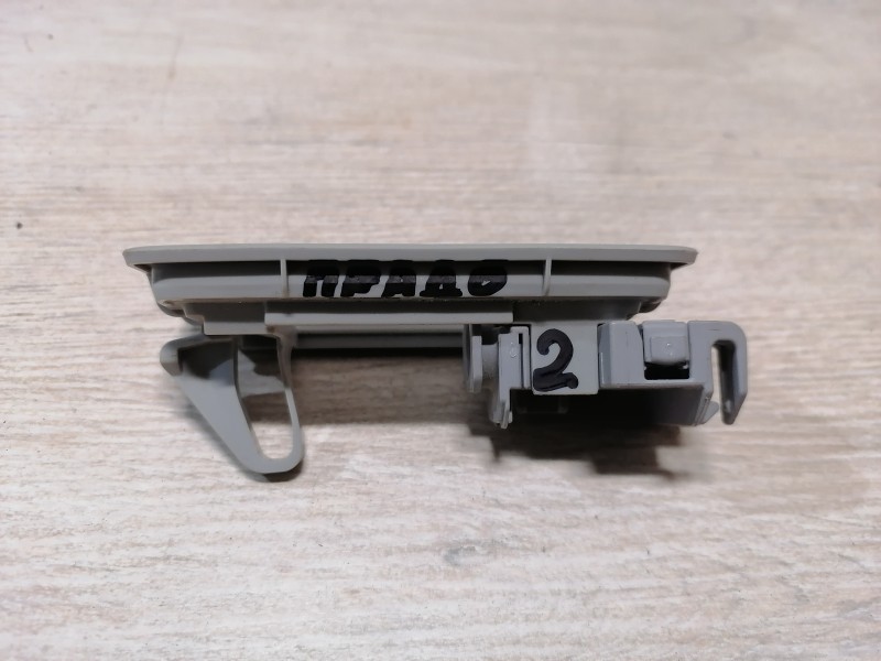 Prado 150 №2 плафон солнцезащитного козырька