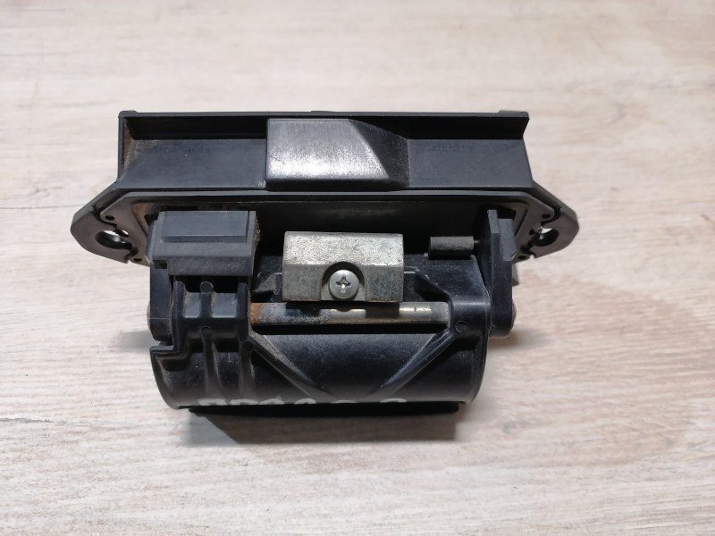 Prado 150 №2 ручка открывания двери багажника