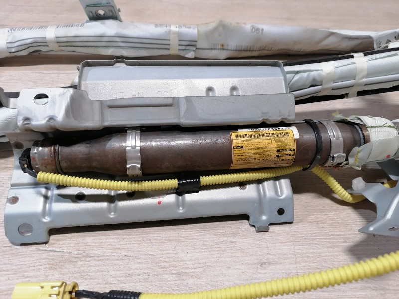 Prado 150 №2 шторка безопасности левая