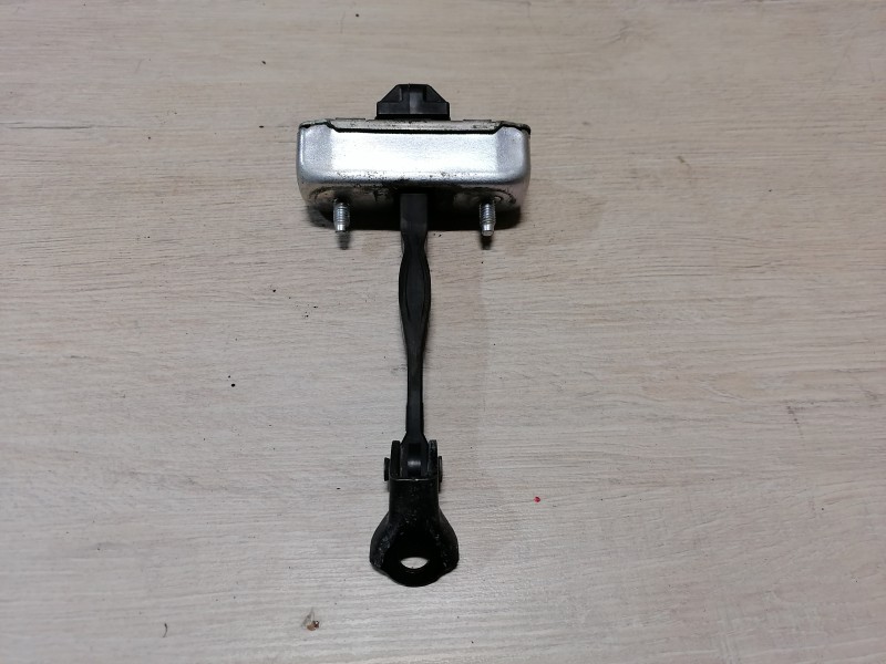Prado 150 №2 ограничитель двери задний