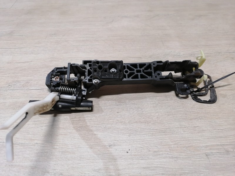 Prado 150 №2 кронштейн ручки двери задний правый