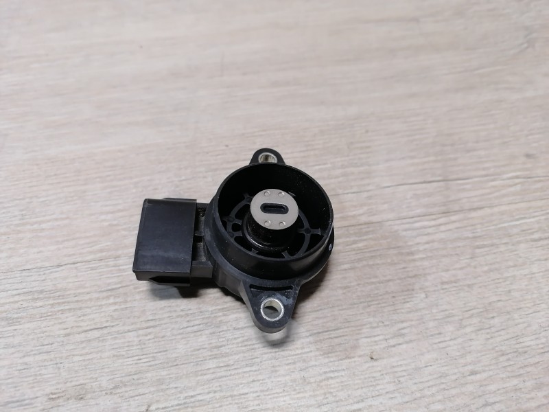 Prado 150 №2 датчик положения дроссельной заслонки