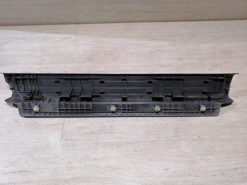 Prado 150 №2 накладка обшивка порога передняя левая