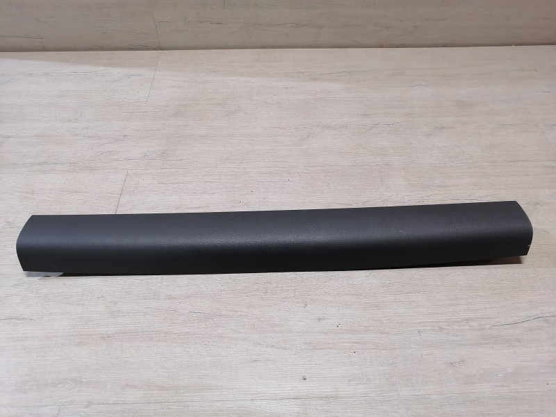 Prado 150 №2 обшивка крышки двери багажника верхняя