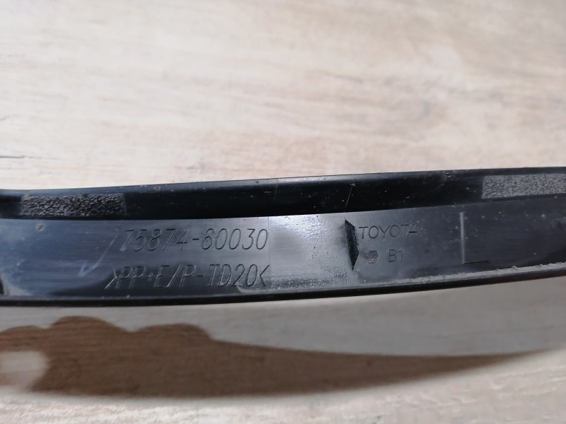 Prado 150 №2 накладка крыла задняя левая