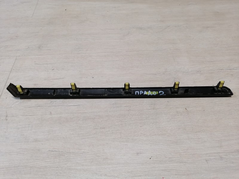 Prado 150 №2 накладка торпедо декоративная над бардачком