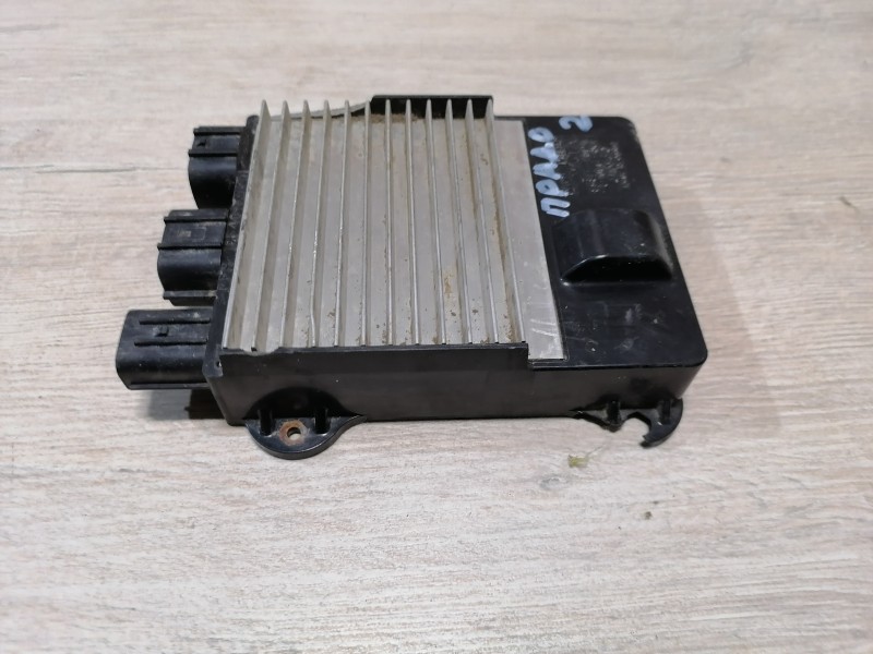 Prado 150 №2 блок управления топливными форсунками деф