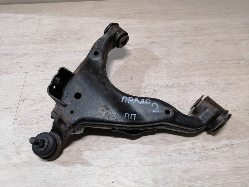 Prado 150 №2 рычаг нижний передний правый