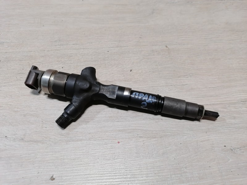 Prado 150 №2 форсунка топливная