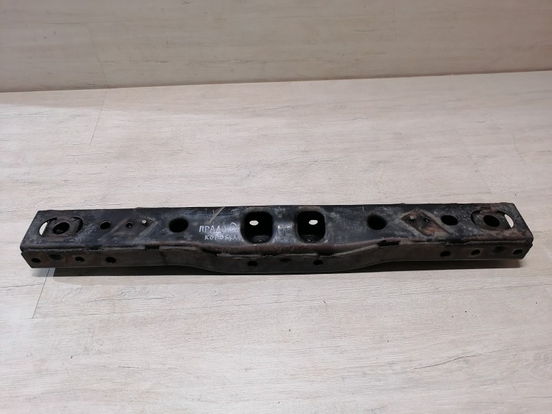 Prado 150 №2 балка поперечная коробки акпп