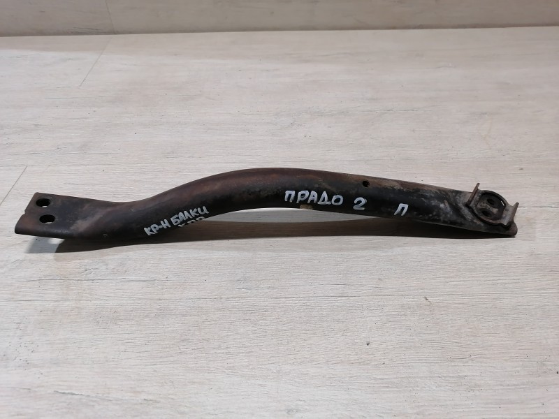 Prado 150 №2 кронштейн балки акпп правый