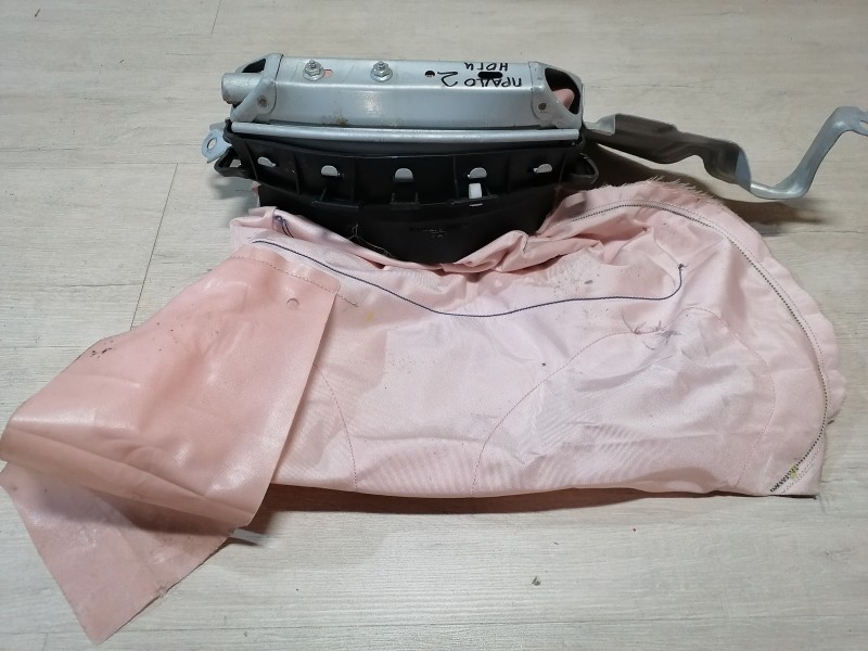 Prado 150 №2 подушка безопасности коленная стрел
