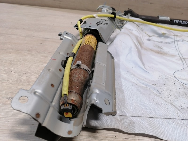 Prado 150 №2 шторка безопасности правая стрел
