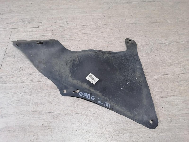 Prado 150 №2 пыльник двигателя правый