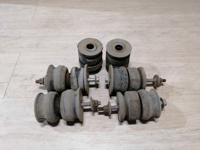 Prado 150 №2 подушка рамы кузова