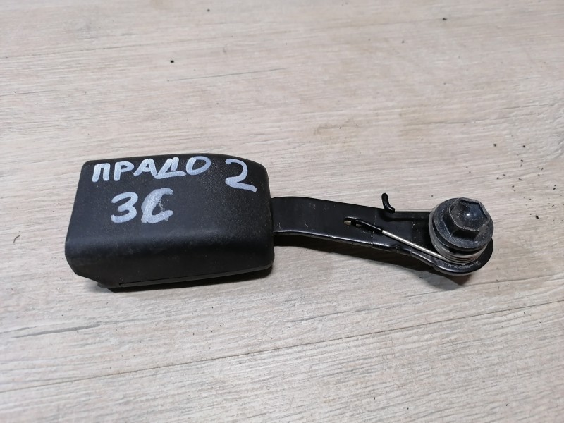 Prado 150 №2 замок ремня безопасности задний средний