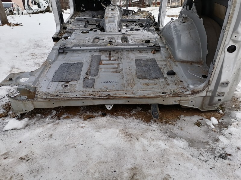 Prado 150 №2 панель задняя пол багажника